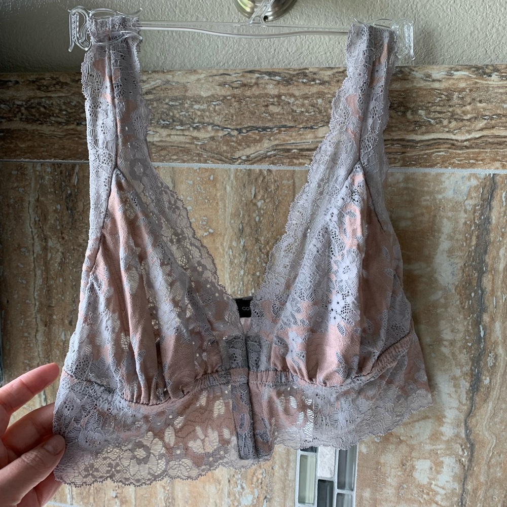 Gorgeous Cosabella bralette Size M-Lg ( 36 B-C) grey and pink colors